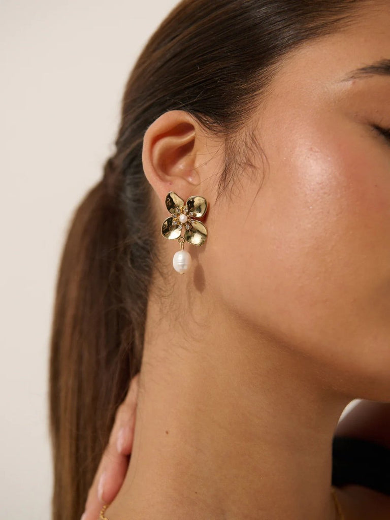 Floral Pearl 18k Gold Plated Earrings - Indy Love