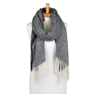 Bamboo knit Scarfe Charcoal THSS2018 - Indy Love